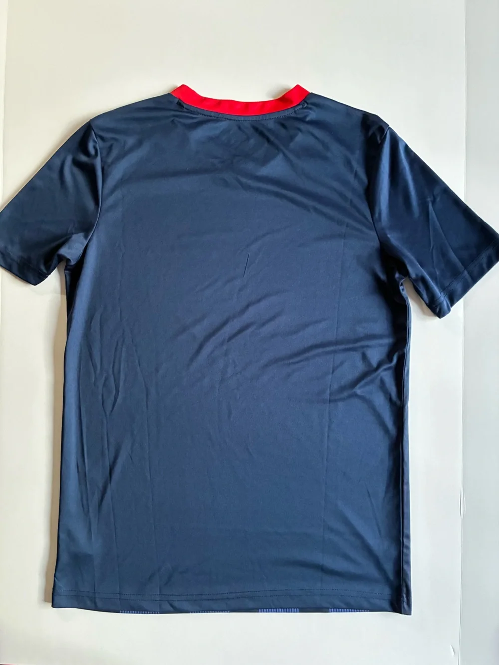 Umbro Kids Navy and Red USA Graphic Soccer Jersey XL Size (16-18)